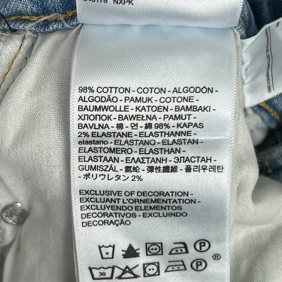 Levi's Wedgie Straight Medium Wash Distressed Womens Size: 26 - Picture 7 of 8